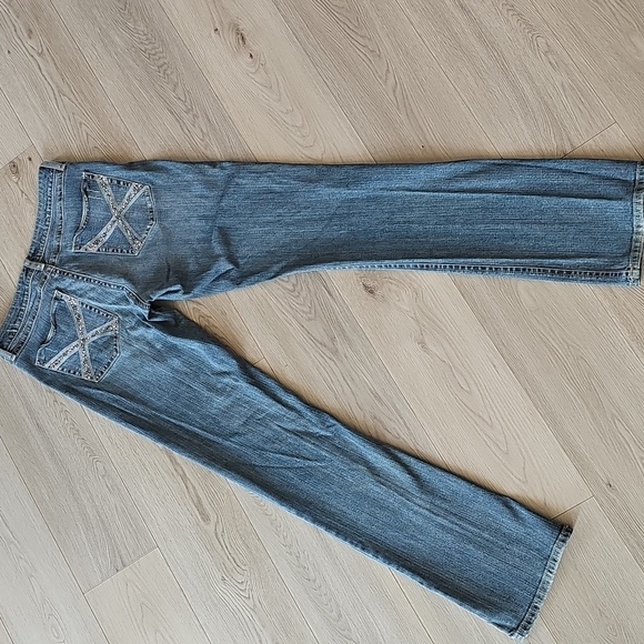 Rock 47 by Wrangler Low Rise Bootcut Jeans, Size 9/10 - Picture 13 of 16